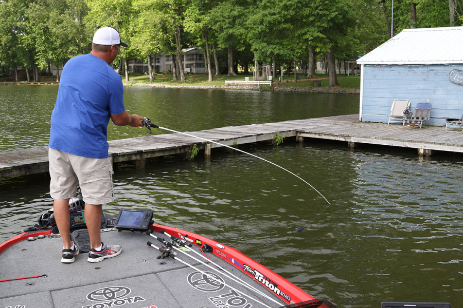 bass-fishing-dock-and-cover