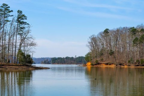Best Towns for Bass Fishing - Lake Chickamauga in Dayton, TN.
