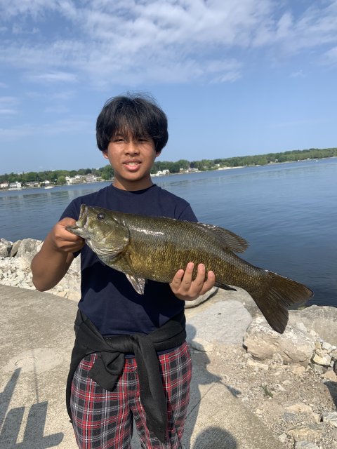 Eli Xiong Story Catch